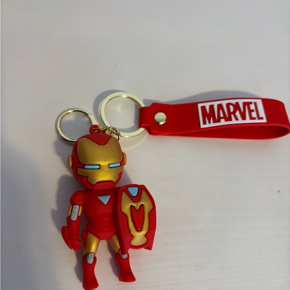 💥 2 for $20, mix and match! NEW Marvel Iron Man Keychain with Red and Gold